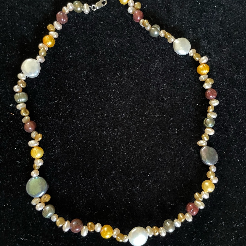 Colorful Pearl Necklace